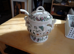 M 646 Portmerien Tureen $150